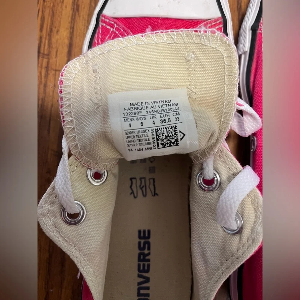 women’s Hot pink converse - Picture 6 of 8